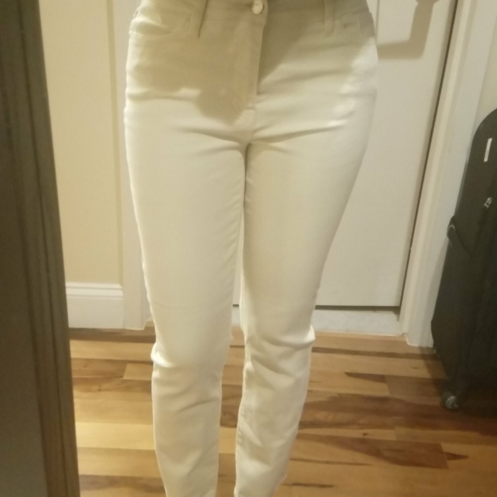 🌟🆕Halston Off-White Jeans - Picture 5 of 5